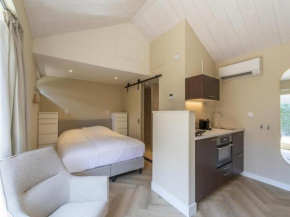 Beautiful suite on the village square